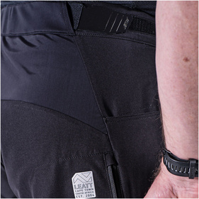 Leatt MTB Trail 2.0 kalhoty + šortky s vložkou (černé)